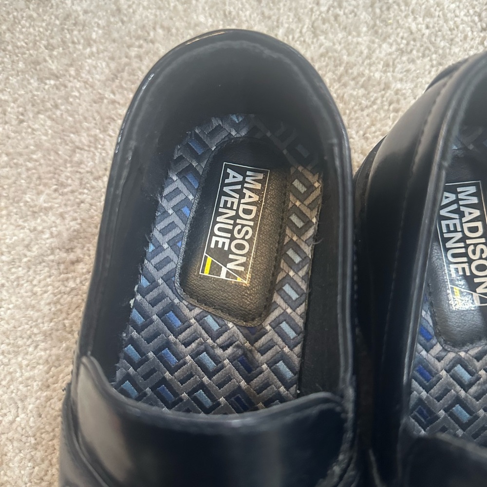 Aldo Men's Classic Black Slip-On Loafers - Picture 2 of 3